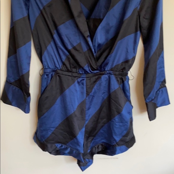 Victoria Secret romper robe - Picture 4 of 6